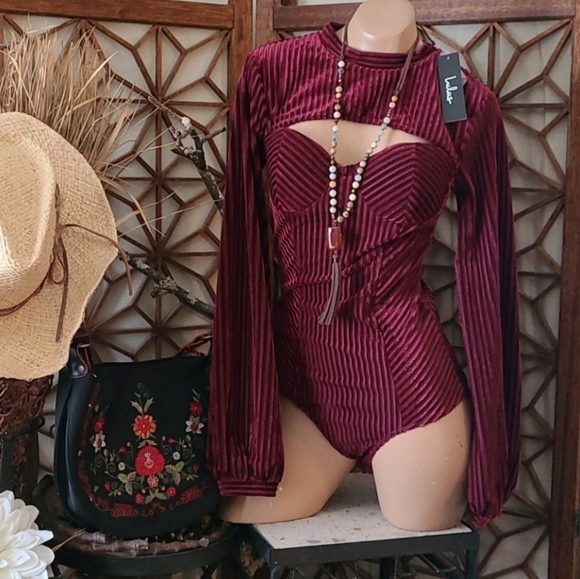 JUST LISTED MANY NEW ITEMS..TIME FOR SHOPPING.. - Picture 8 of 16